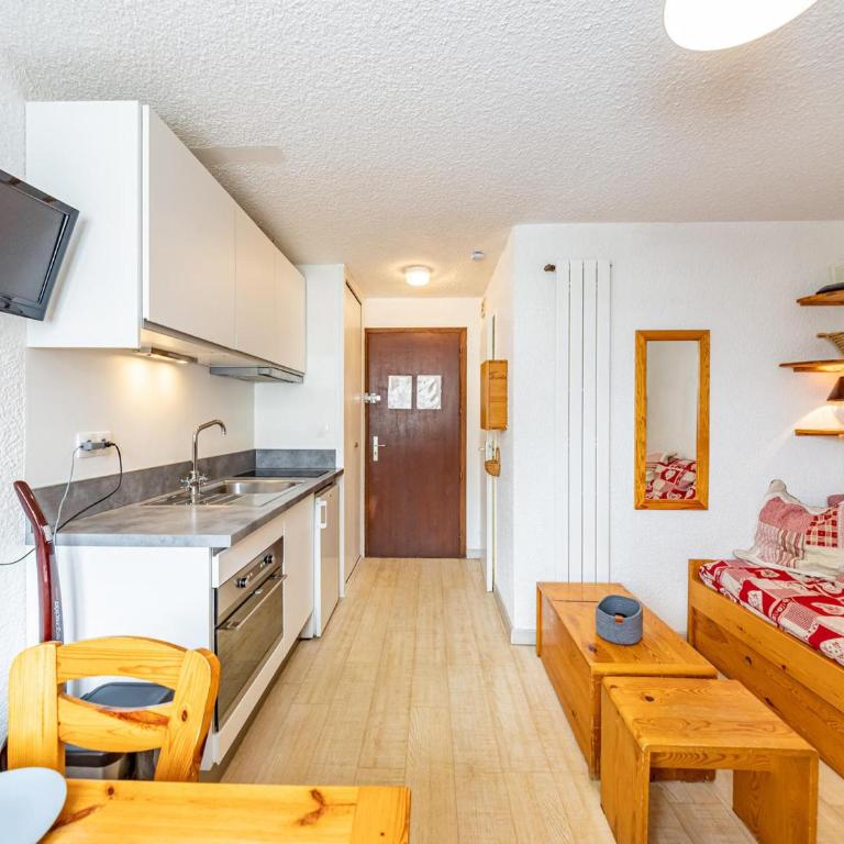 Studio charmant de 19m² pour 4 pers. à Saint-François-Longchamp - FR-1-807-52 - Monolocale - 9