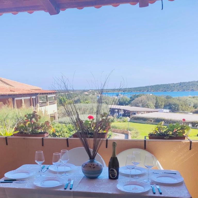 Panoramic apartment 6 beds In Marinella with veranda SEA VIEW - Two-Bedroom Apartment with Sea View - 1