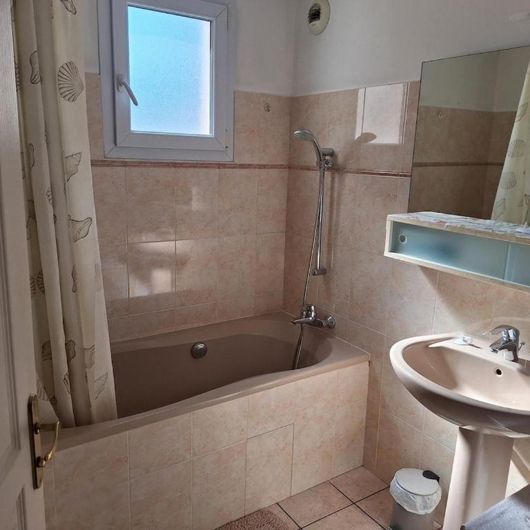 Appartement spacieux et bien situé - Apartment mit 1 Schlafzimmer - 3