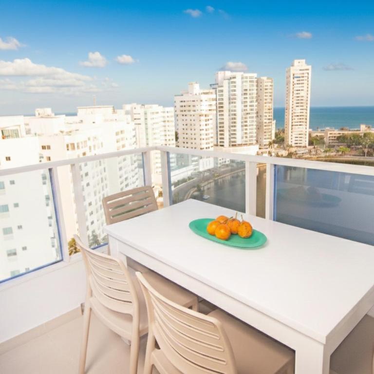 Apartamento con vista al mar, cerca a Bocagrande - One-Bedroom Apartment - 35