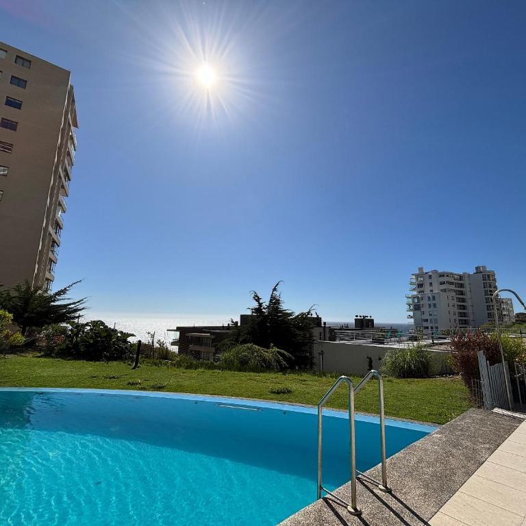 Hermoso depto con piscina temperada - Apartamento - 19
