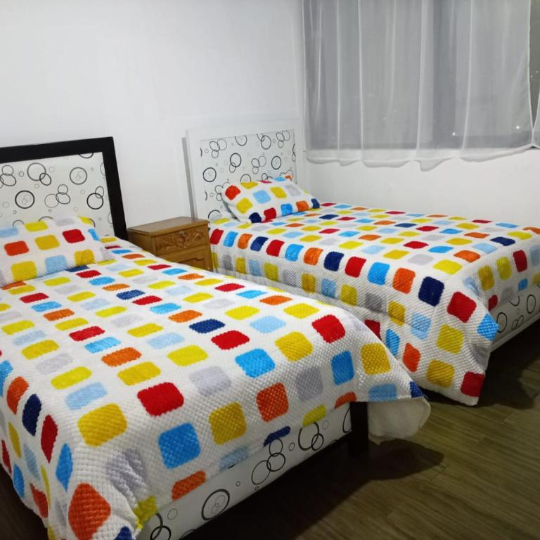 Departamento Independiente cerca al Cine Center HC - Two-Bedroom Apartment with City View - 9