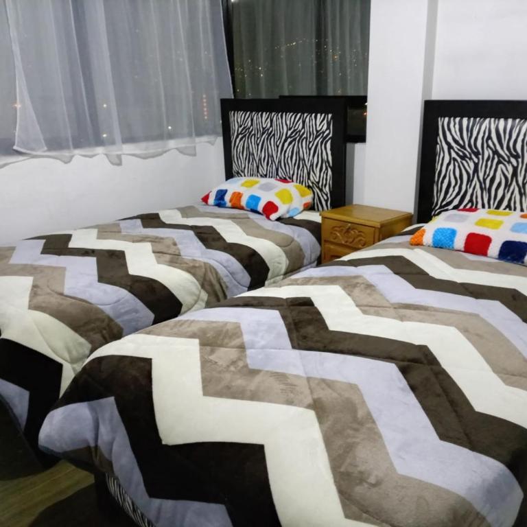 Departamento Independiente cerca al Cine Center HC - Two-Bedroom Apartment with City View - 12