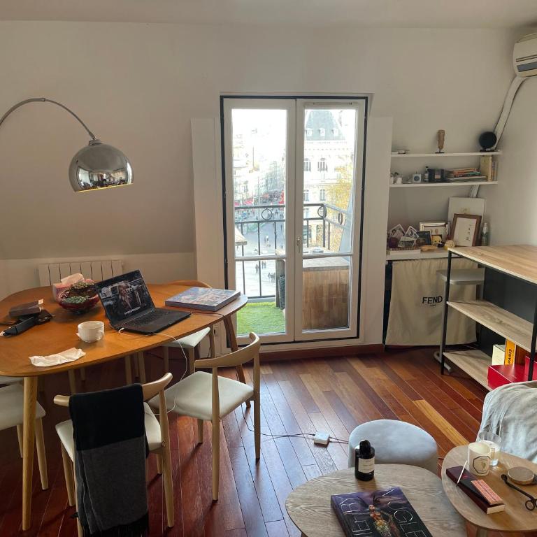 Eiffel Tower View Apartment - Chambre Double Deluxe avec Balcon - 6