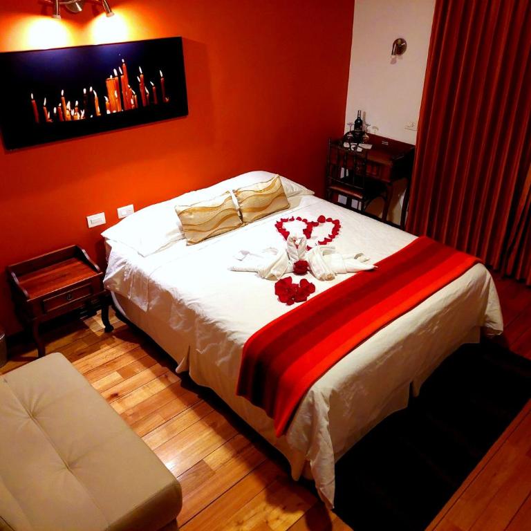 Hotel Casa Ecuatreasures Centro Historico - Habitación Doble con balcón - 4