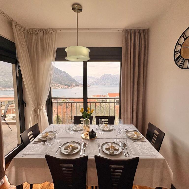 Zaliv na dlanu - Two-Bedroom Apartment - 25