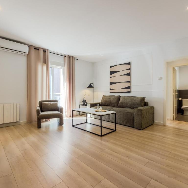 Palau de la Musica Apartments - Two-Bedroom Apartment - 4