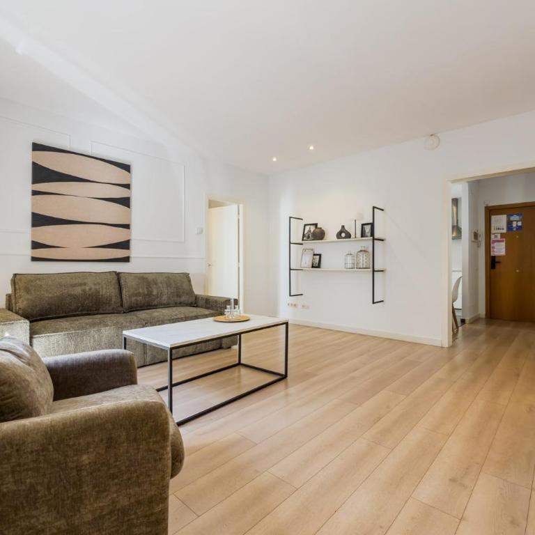 Palau de la Musica Apartments - Two-Bedroom Apartment - 11