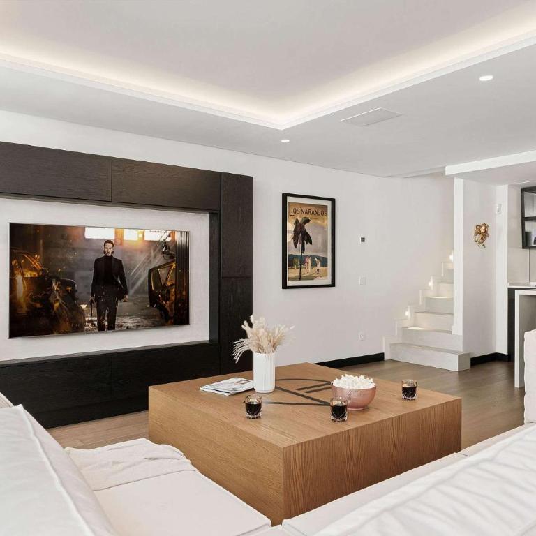 Villa with Private Heated Pool Steam Room Jacuzzi & Gym - Villa - 20