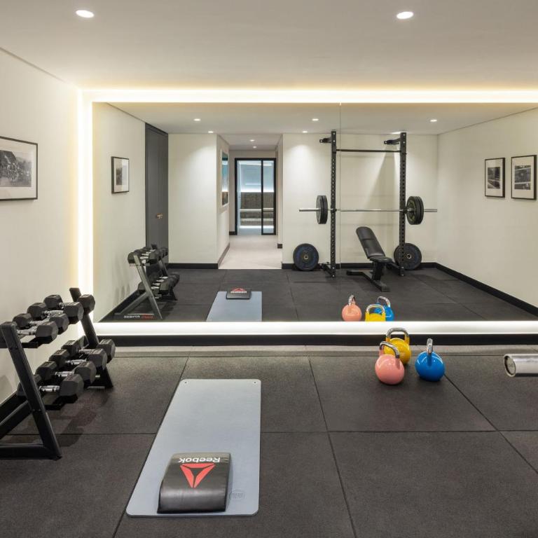 Villa with Private Heated Pool Steam Room Jacuzzi & Gym - Villa - 32