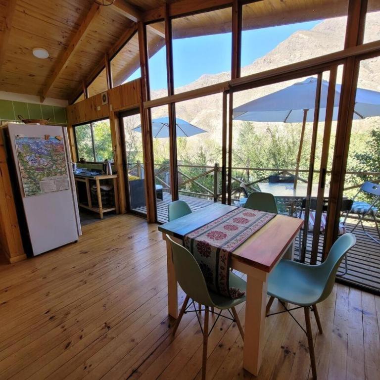 Cabañas Carolín Cacao Castaño - Habitación Familiar con balcón - 1