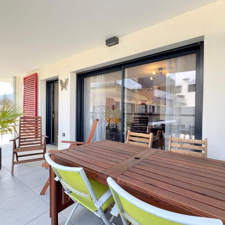 Charming 2 room apartment 300m walk from Lac du Bourget! - Apartment - 2