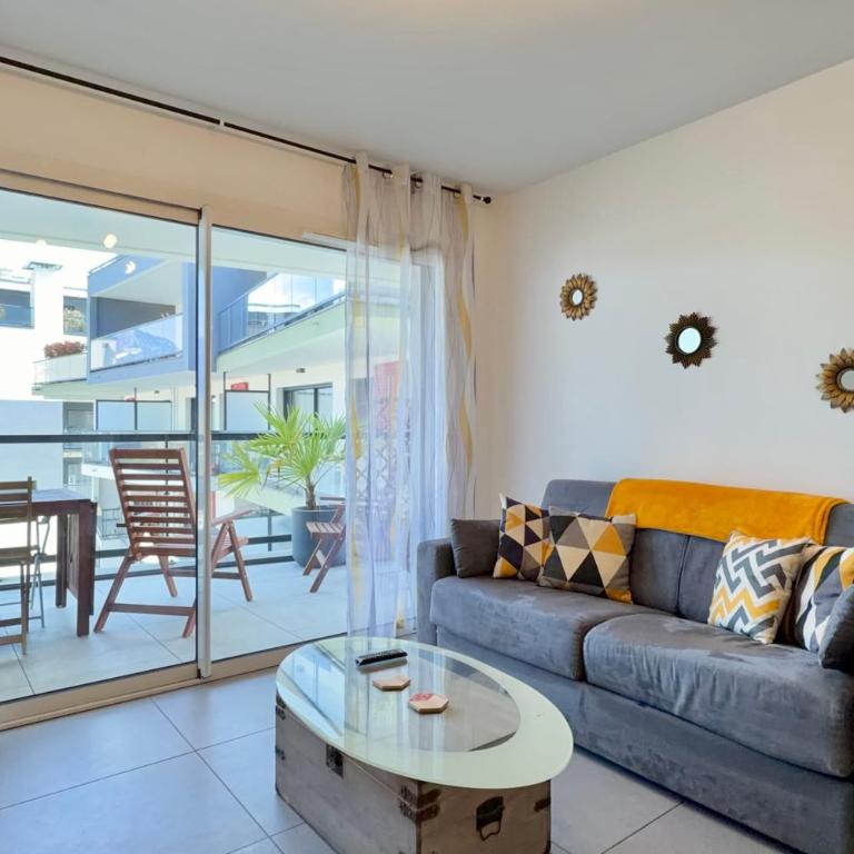 Charming 2 room apartment 300m walk from Lac du Bourget! - Apartment - 5