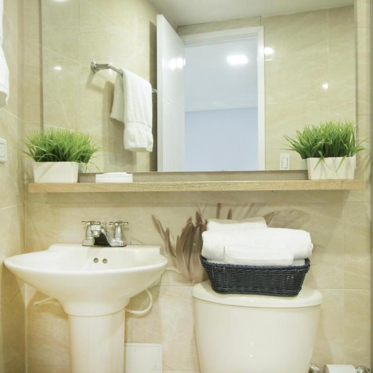 Apartamento con vista al mar, cerca a Bocagrande - One-Bedroom Apartment - 53
