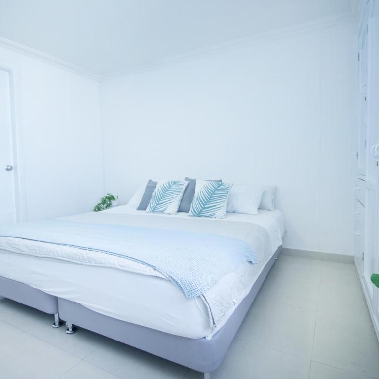 Apartamento con vista al mar, cerca a Bocagrande - One-Bedroom Apartment - 57