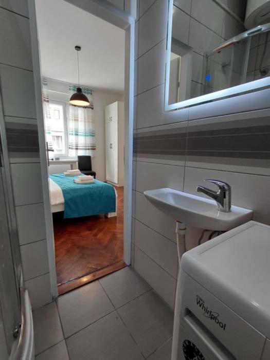 Trg Sava studio - One-Bedroom Apartment - 26