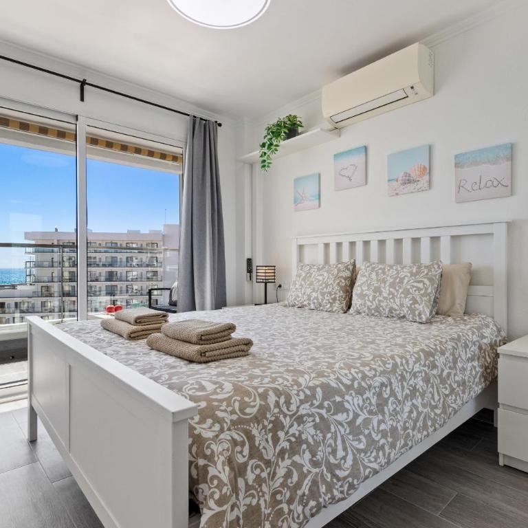 Mediterranean Beach Relax - Pool and Parking! - Apartamento de 2 dormitorios con vistas al mar - 13