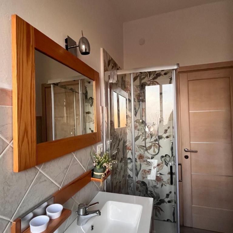 B&B Ebo - Camera Matrimoniale/Doppia con Letti Singoli con Bagno Privato Esterno - 7