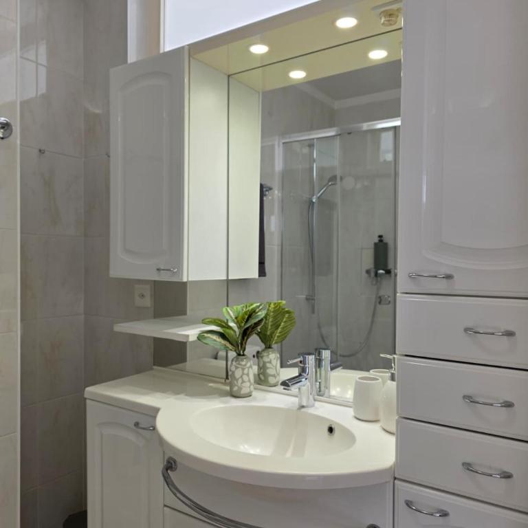 Borgo di Ascona Apartment - Appartamento con 2 Camere da Letto - 44