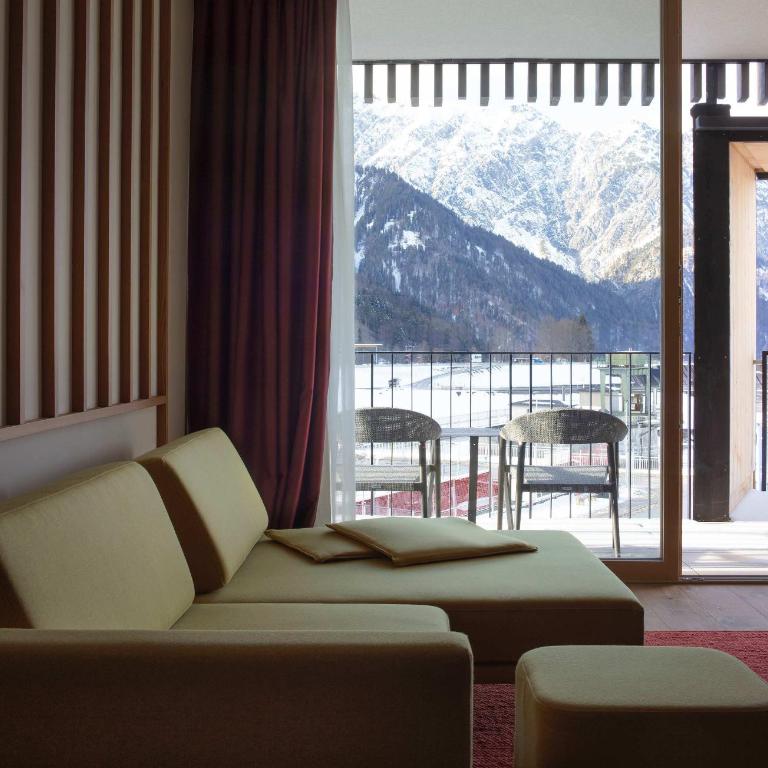 Falkensteiner Family Hotel Montafon - The Leading Hotels of the World - Bergsuite mit Balkon - 7