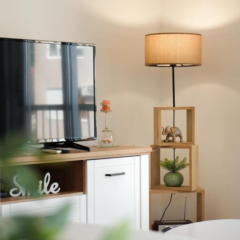 Cozy Adriatic Nest- 7 Minute Walk to the Sea - Apartman sa 1 Spavaćom Sobom - 1