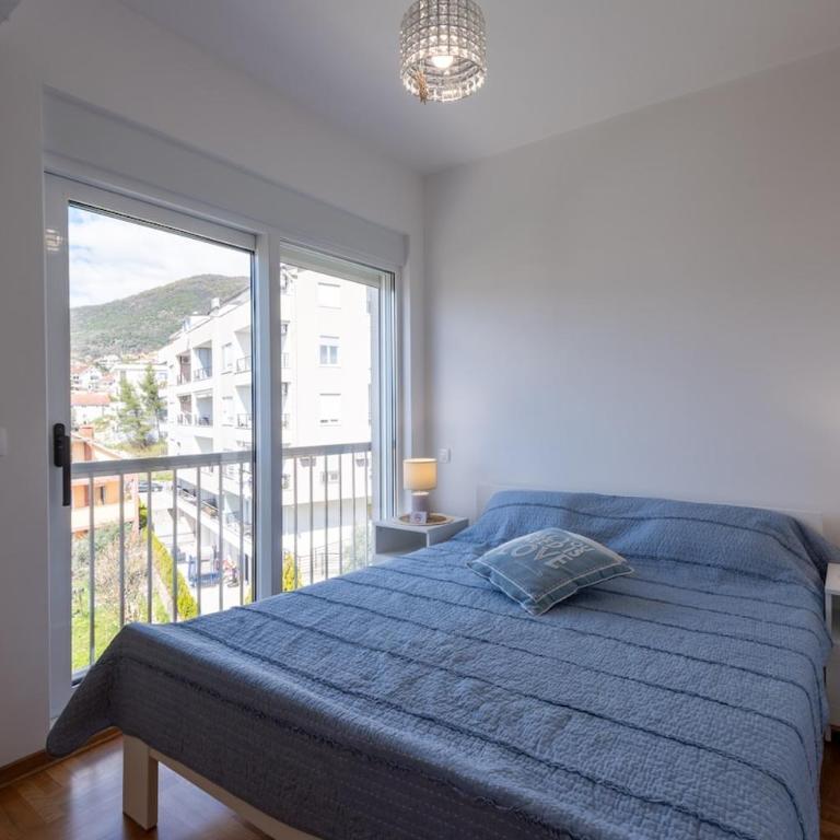 Cozy Adriatic Nest- 7 Minute Walk to the Sea - Apartman sa 1 Spavaćom Sobom - 8