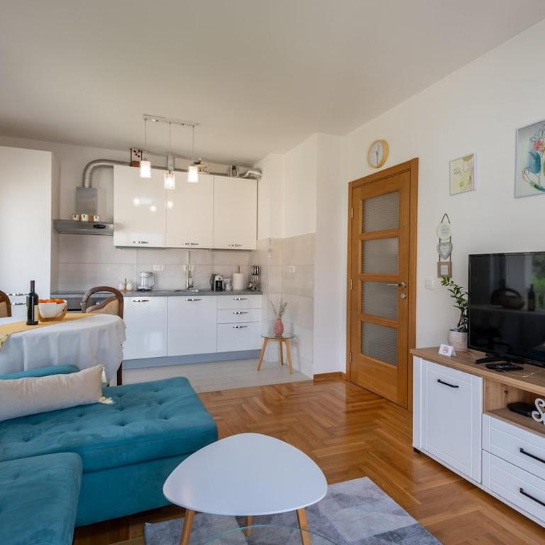 Cozy Adriatic Nest- 7 Minute Walk to the Sea - Apartman sa 1 Spavaćom Sobom - 19