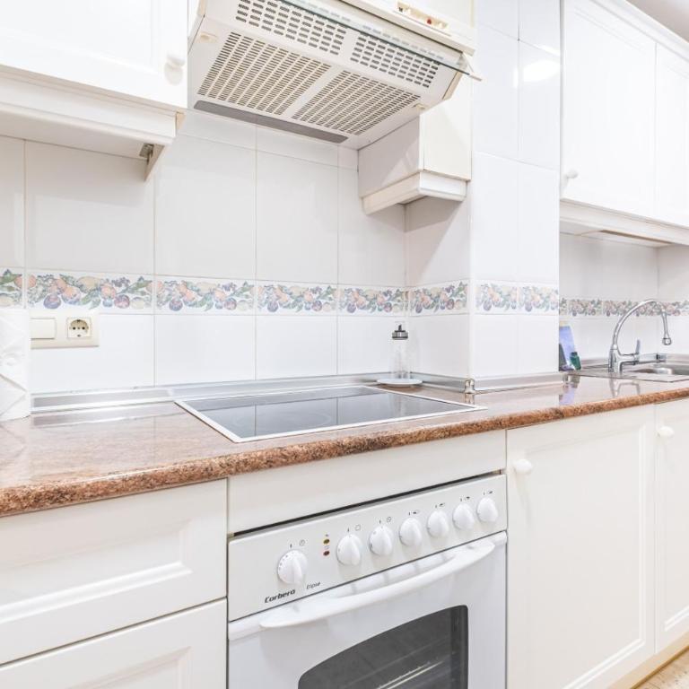 Apartament in Villajoyosa Terrace and sea breeze - Apartment - 10