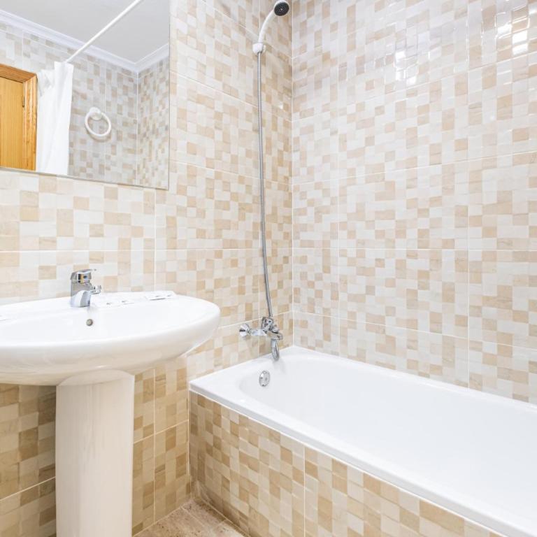 Apartament in Villajoyosa Terrace and sea breeze - Apartment - 13