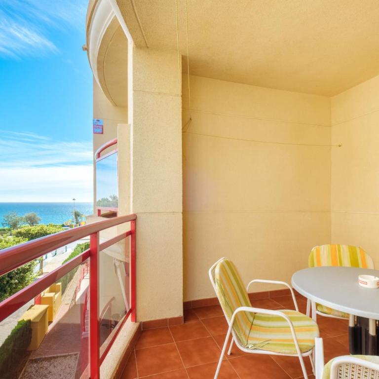 Apartament in Villajoyosa Terrace and sea breeze - Apartment - 2
