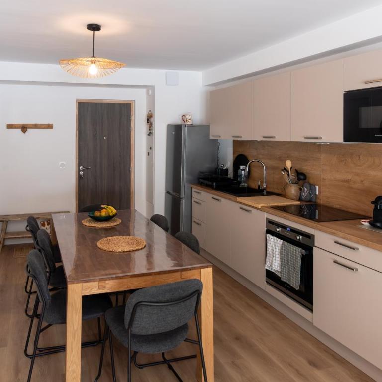 Bel appart neuf et cosy, jardinet, magnifique vue - Appartement 3 Chambres - 7