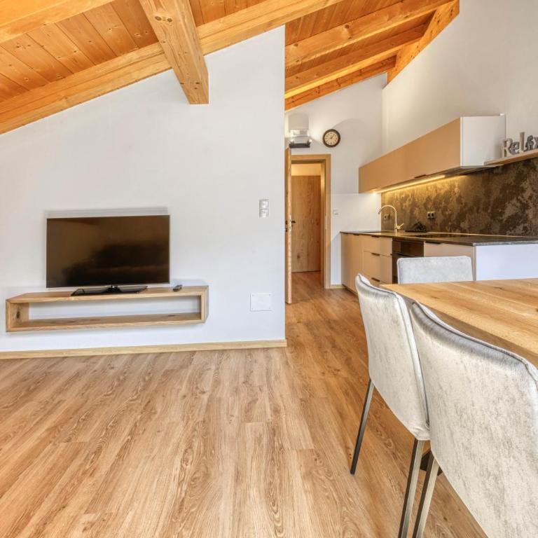 Garni Schmiedhof - Apartamento con vistas a las montañas - 6