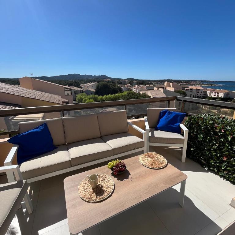 TOUT A PIED Dernier étage Vue imprenable EST-SUD OUEST mer -plage 100m-box - One-Bedroom Apartment - 7