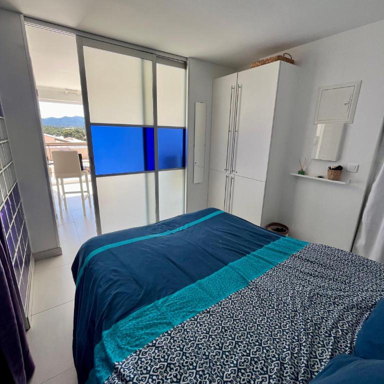 TOUT A PIED Dernier étage Vue imprenable EST-SUD OUEST mer -plage 100m-box - One-Bedroom Apartment - 14