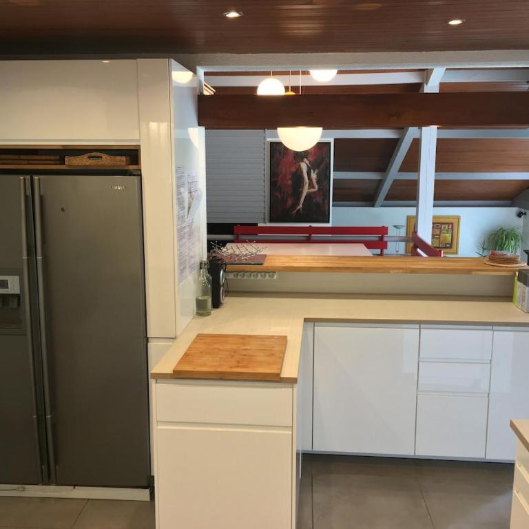 Belle maison spacieuse avec piscine et spa proche des plages - Villa - 6