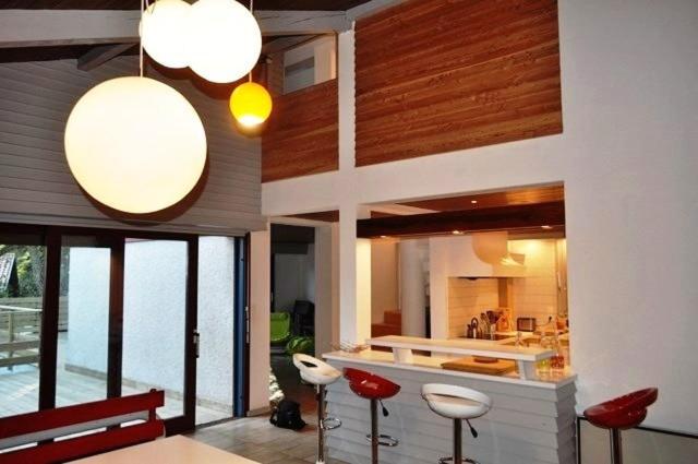 Belle maison spacieuse avec piscine et spa proche des plages - Villa - 9