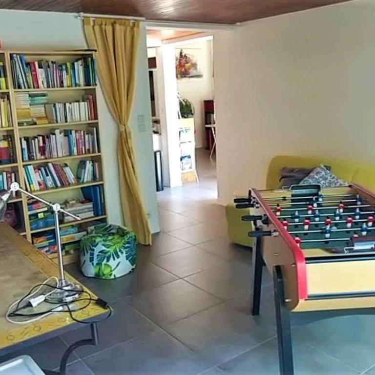 Belle maison spacieuse avec piscine et spa proche des plages - Villa - 12