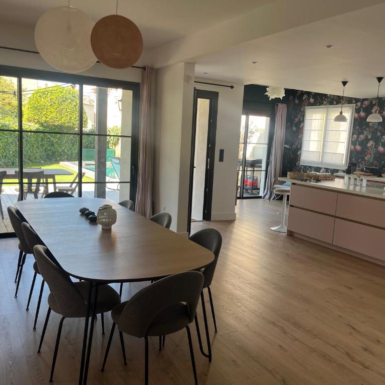 Grande maison familiale au coeur du village, avec piscine et proche mer - Casa Vacanze - 7
