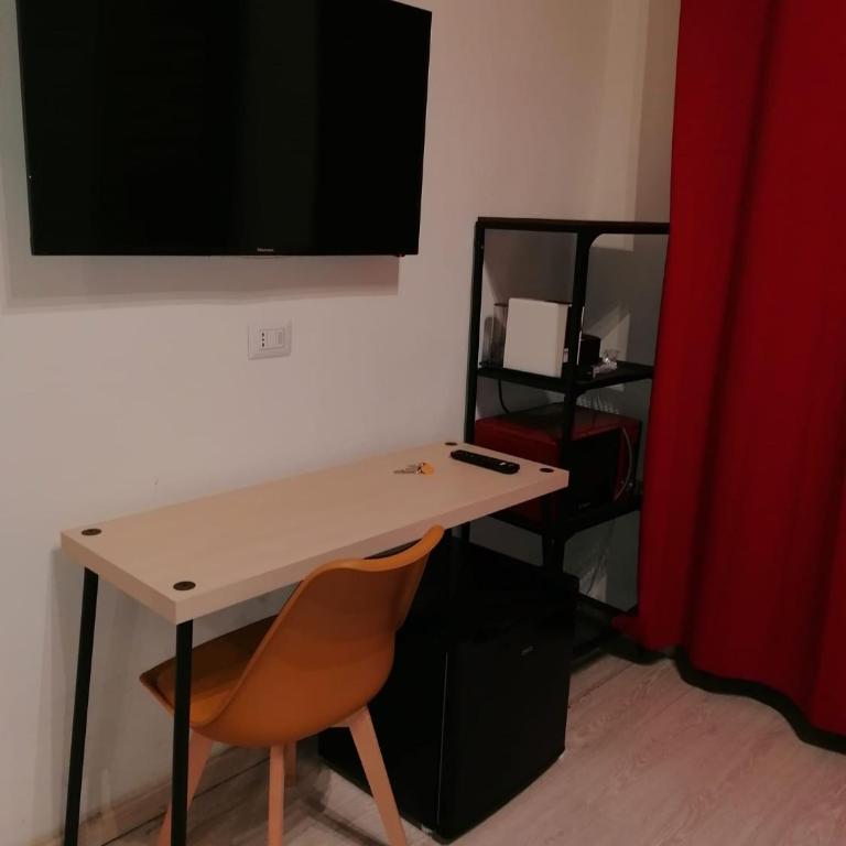 Alloggio turistico a Ricci Curbastro - King Room with Balcony - 4