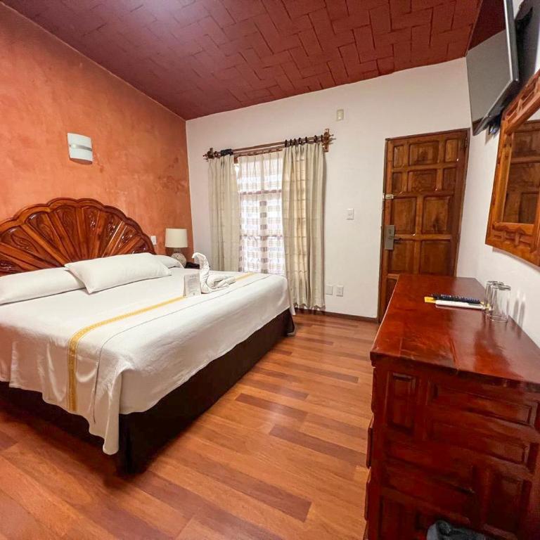 Hotel Anua Oaxaca - Habitación con cama extragrande. - 3