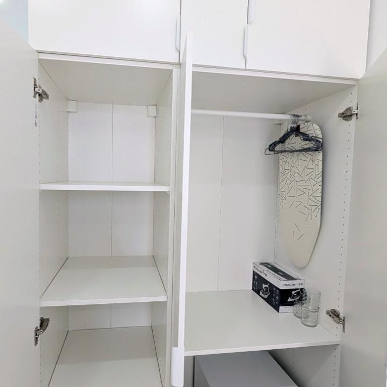 Lofts IFEMA CH - Triple Room with Private Bathroom - 5