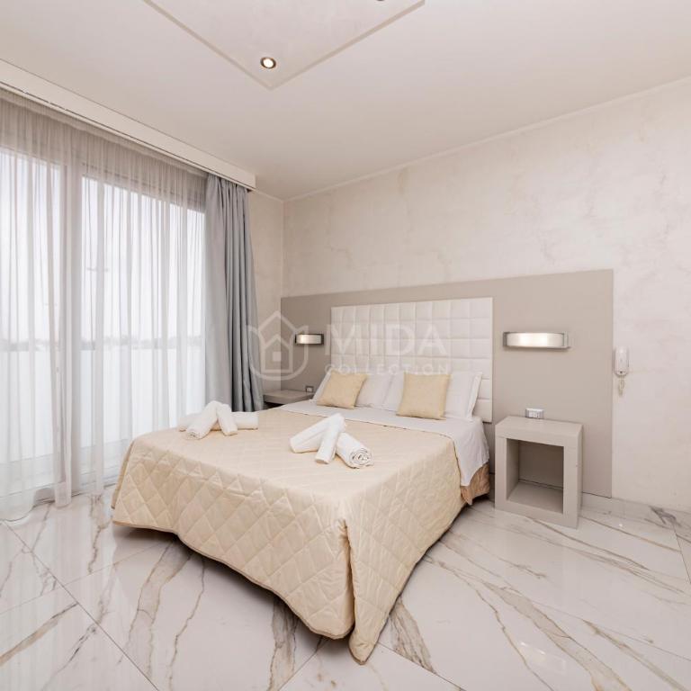 Riviera Luxury Rooms - Superior Triple Room with Sea View - 14