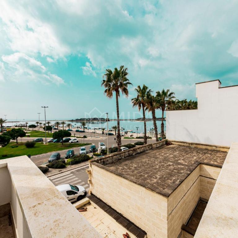 Riviera Luxury Rooms - Double Room with Terrace - 5