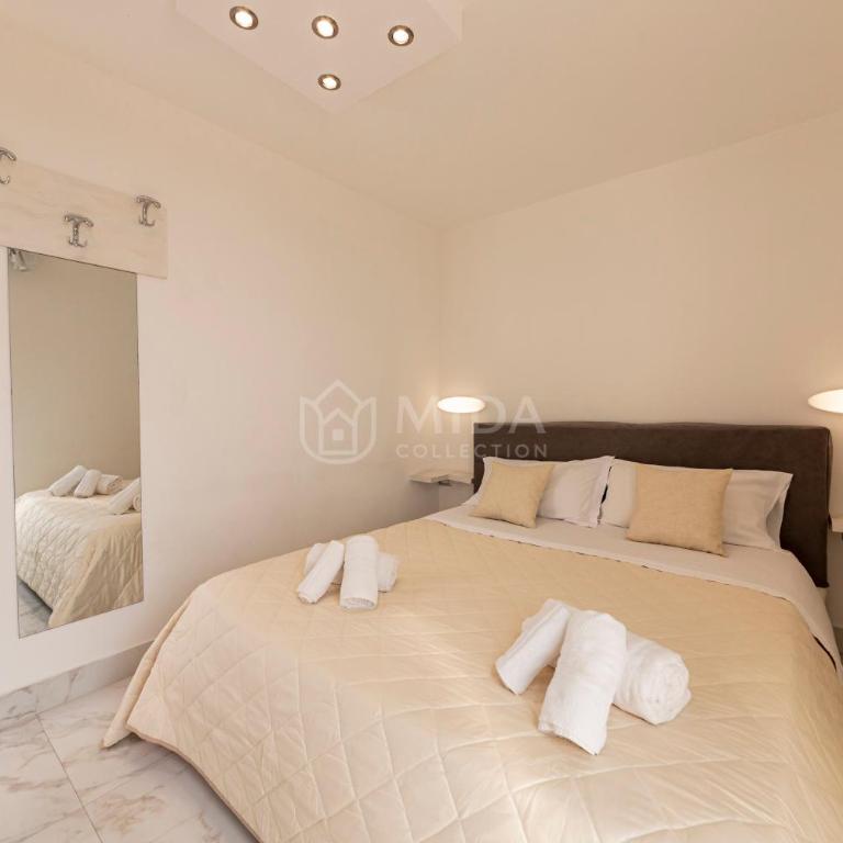 Riviera Luxury Rooms - Standard Double Room - 8