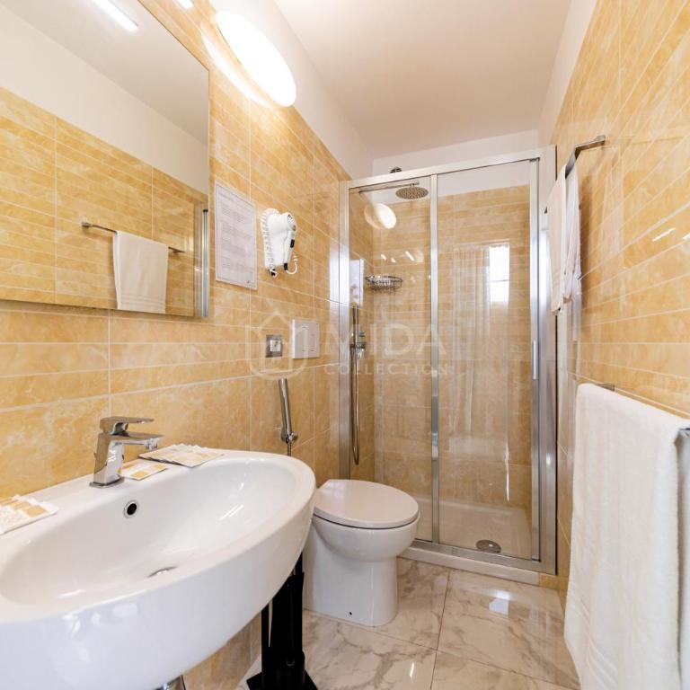 Riviera Luxury Rooms - Standard Double Room - 4