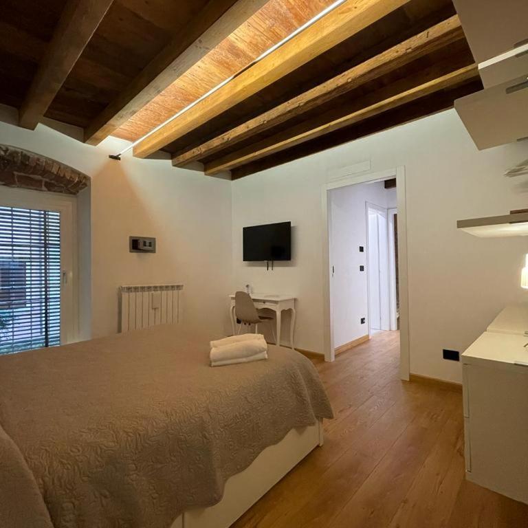 Teodorico Room & Apartment - Camera Matrimoniale - 1