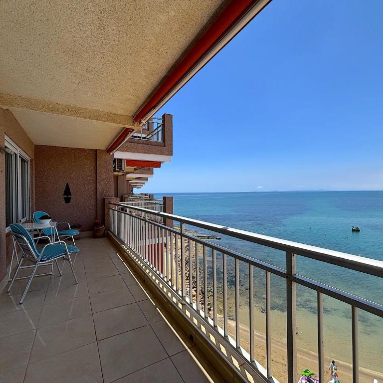 Precioso apartamento en la primera linea del mar - Apartamento de 3 dormitorios - 13