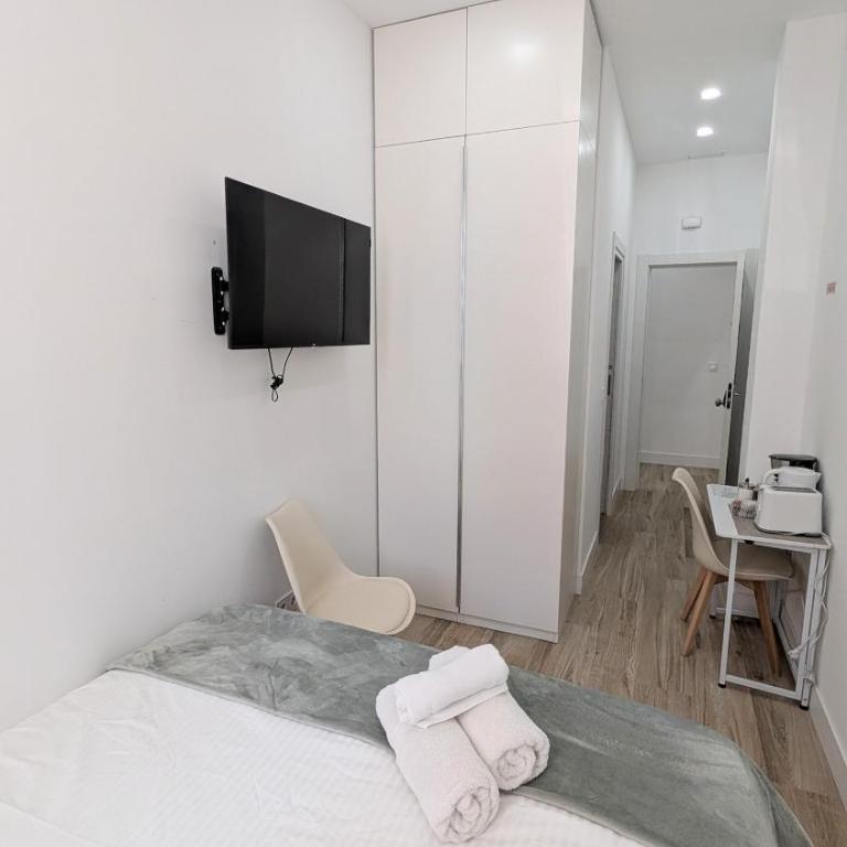 Lofts IFEMA CH - Double Room with Private Bathroom - 3