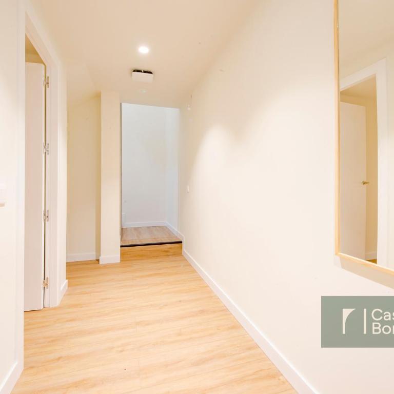 Tu Casa Bonita en Avenida América - Two-Bedroom Family Apartment - 20
