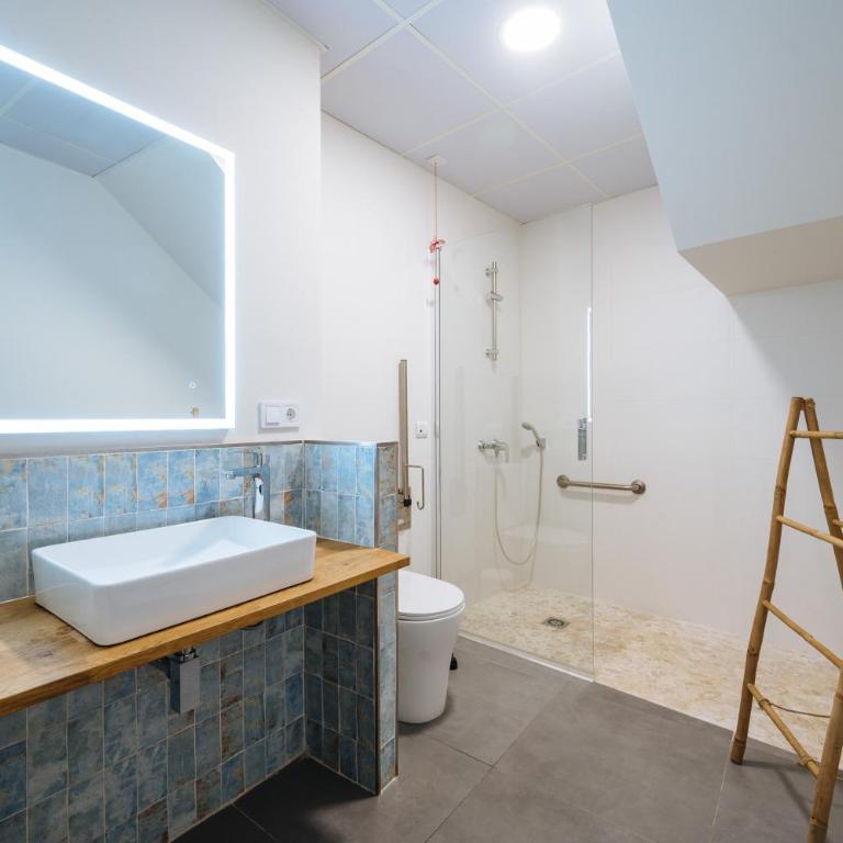 New Hostly Goyeneta - Studio - Disability Access - 2